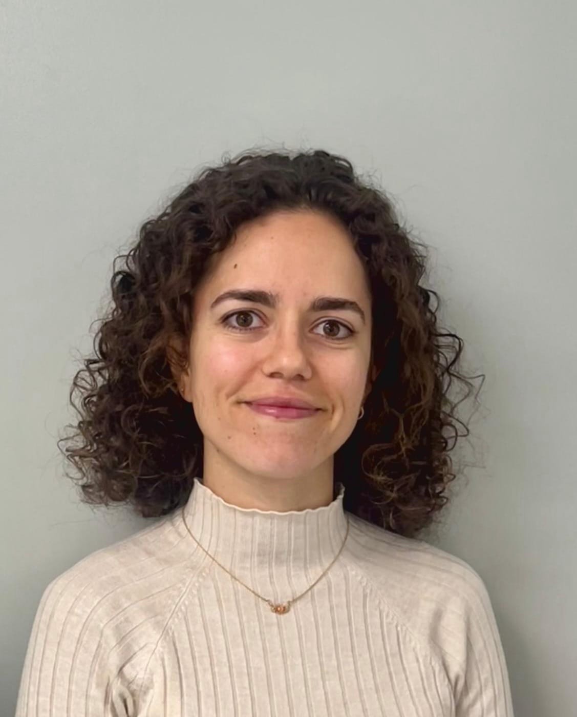 Dr. Lara Rodriguez Outeiriño